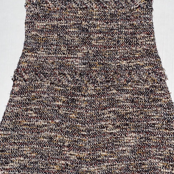 Channel Sleeveless Tweed Dress - Picture 6 of 11